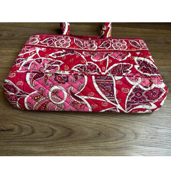 Vera Bradley Large Quilted Tote Pink Paisley Symphony in Hue Shoulder Bag - Picture 2 of 7